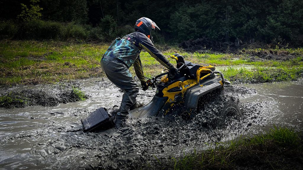 atv mud riding