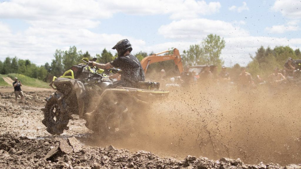 atv rider mudding.jpg