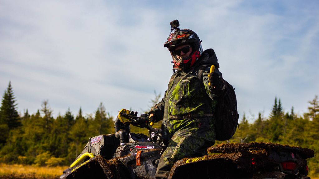 av riding gear